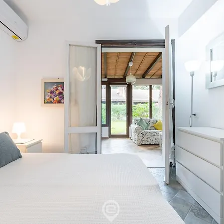 Apartment Fiorenza's Charming House *